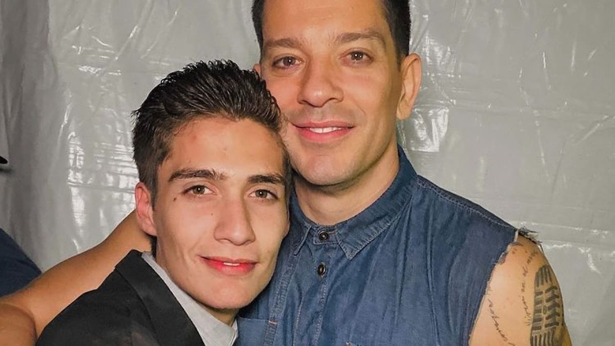 Hijo de Yahir presenta a su nueva pareja, al tiempo que le pide a su padre su aceptación