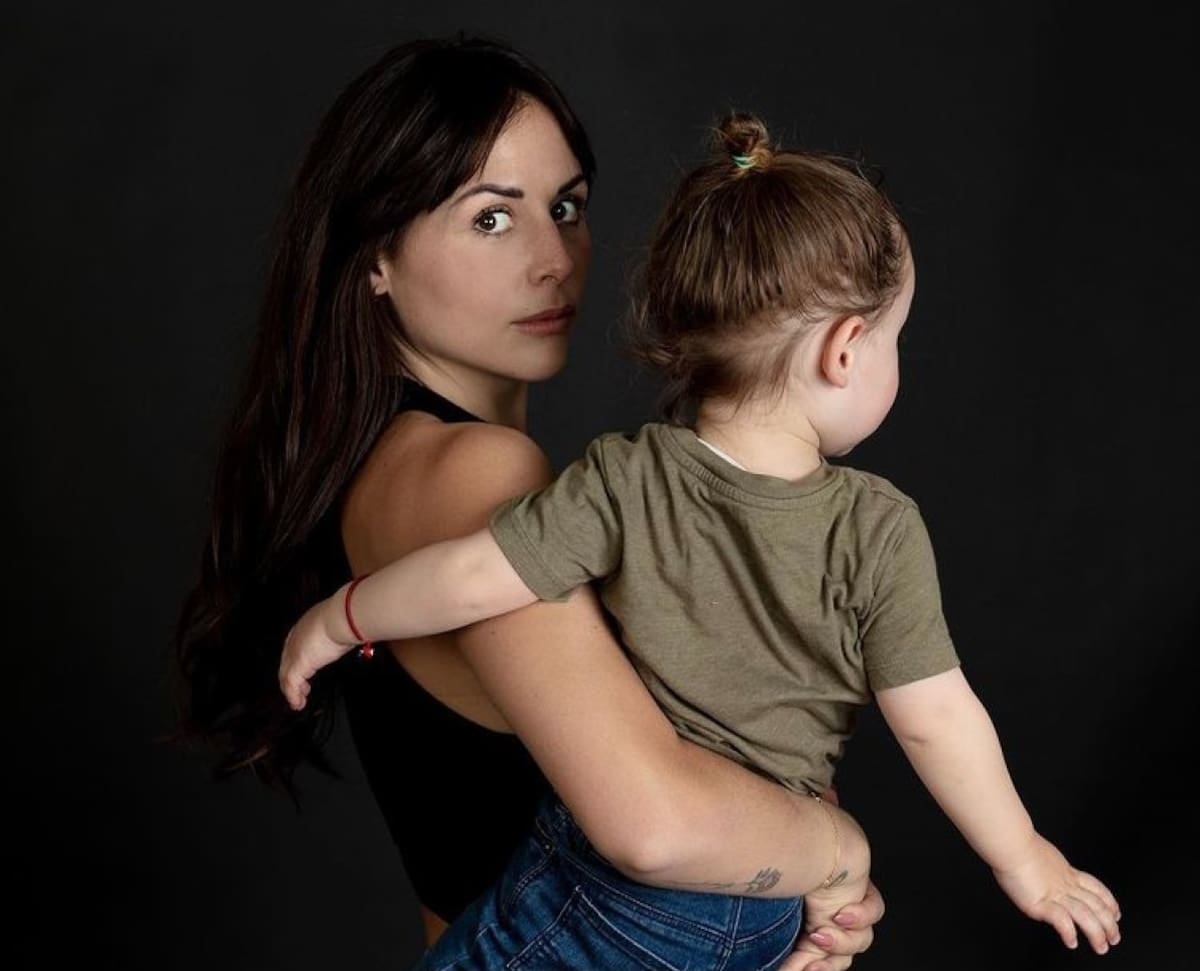 Zuria Vega en compañía de su segundo hijo La actriz se convirtió en madre por primera vez en 2017 - Créditos: Instagram: @zuriavega