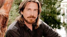 Christian Bale luce escalofriante como "Gorr", el villano de "Thor: Love and Thunder"