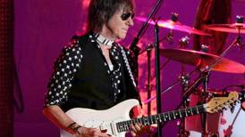 Jeff Beck, la leyenda del Rock recién fallecida podría ganar el Grammy junto a Ozzy Osbourne